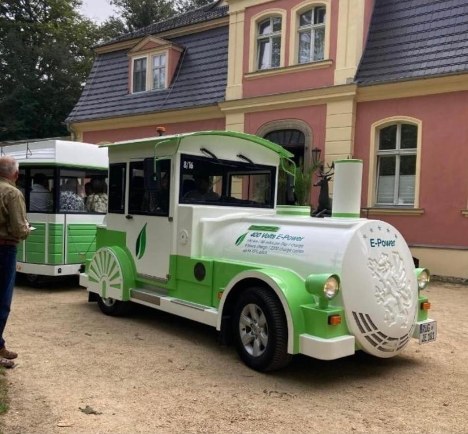 Ferienwohnung Im Gutshof Direkt Gegenueber Dem Schloss, Rhododendronpark Mit Terrasse Und Wlan Kromlau Eksteriør bilde